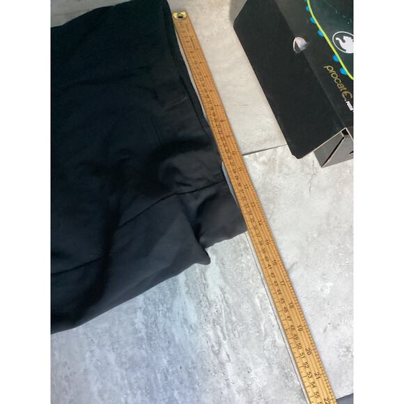 Conrad C Petite Pants Ladies Large Black Pull On Waist Straight Leg - Picture 3 of 4